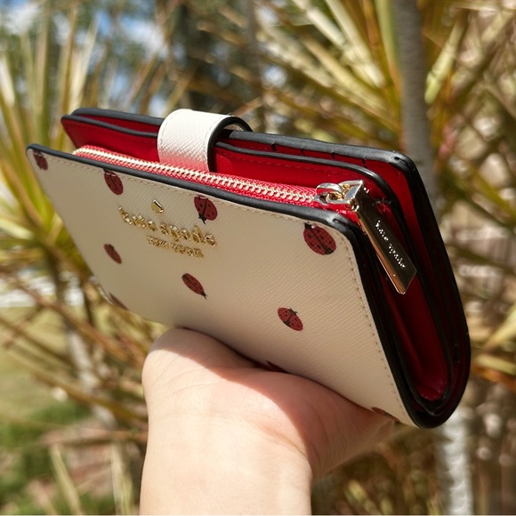 Kate Spade Ladybugs Printed Cream Multi Medium Compact Bifold Wallet - Picture 4 of 4